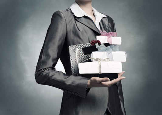 3 Best Corporate Gifts Ideas Guaranteed To WOW Your Clients & Employees - SleepCosee