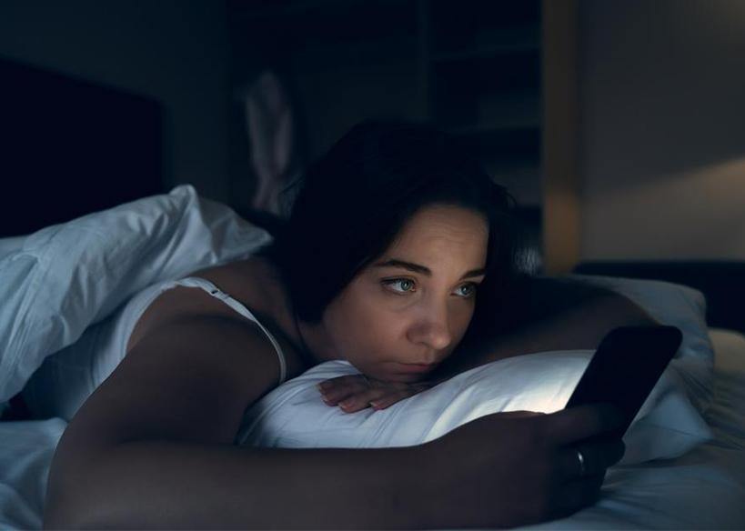 How “Revenge Bedtime Procrastination” Keeps You Awake Until 3 AM? - SleepCosee